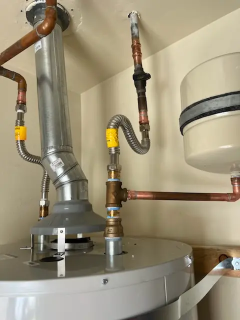 Water heater installation and plumbing repair in Braeburn